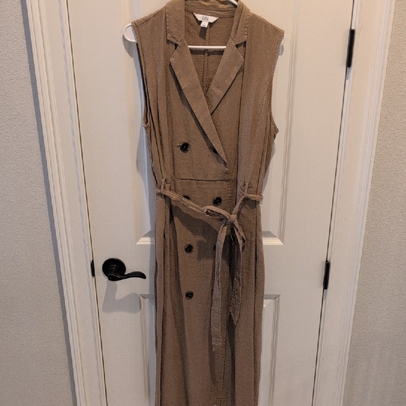 croft & barrow Dresses & Skirts - croft & barrow Sleeveless Taupe Maxi Trench Dress with Belt